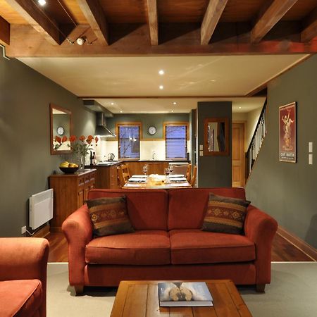 ลักชัวรี ออน แลนส์ดาวน์ Apartment วานากา ภายนอก รูปภาพ